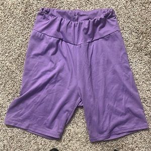 Oversized shirt with biker shorts